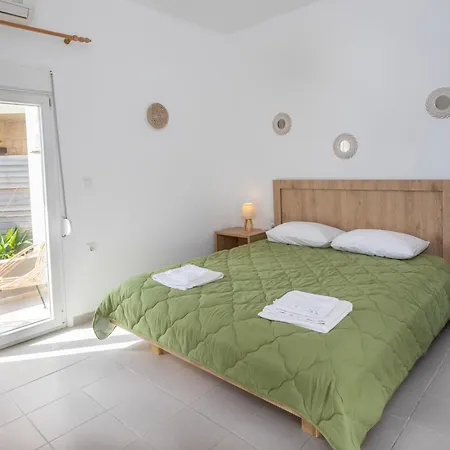 Dionysiasea 1 - Cozy Escape Steps From The Beach! Gazi