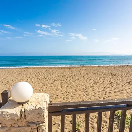 Apartment Dionysiasea 1 - Cozy Escape Steps From The Beach! Gazi