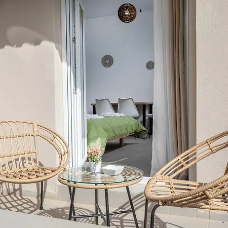 Dionysiasea 1 - Cozy Escape Steps From The Beach! Gazi